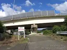 高速道路をアンダーパス。ここから車も通る[📸20年09月]