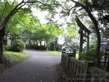 大堰宮公園内に神社がある[📸20年09月]