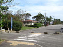 加賀海浜自転車道の入口は健民海浜プールの近く[📸19年11月]