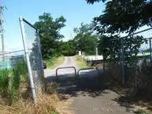 前川おおぞら橋また対岸に移る。直進の道も舗装されているので、どちらも通れる。遊歩道なのはここまで[📸20年7月]