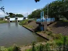 琴湖橋から少し進むと水門と今江潟排水機場がある[📸20年7月]