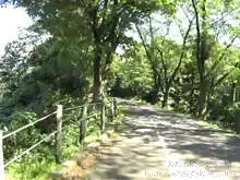 左下にサイクリングロードが見えてくる[📸22年09月]