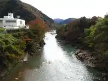金名橋から手取川。中流や下流と比べて渓谷の地形へと変わりつつある[📸19年11月]