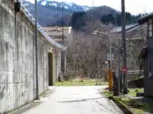 国道わきの生活路に入り、国道157号線をアンダーパス[📸20年03月]