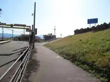 線路を超えると手取川河川敷道路がある[📸19年11月]