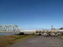 手取川河川敷道路の下流（線路）側[📸19年11月]