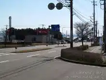 JAグリーン松任を出て国道8号線を渡る[📸20年03月]